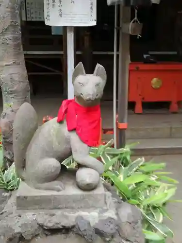 花園稲荷神社の狛犬