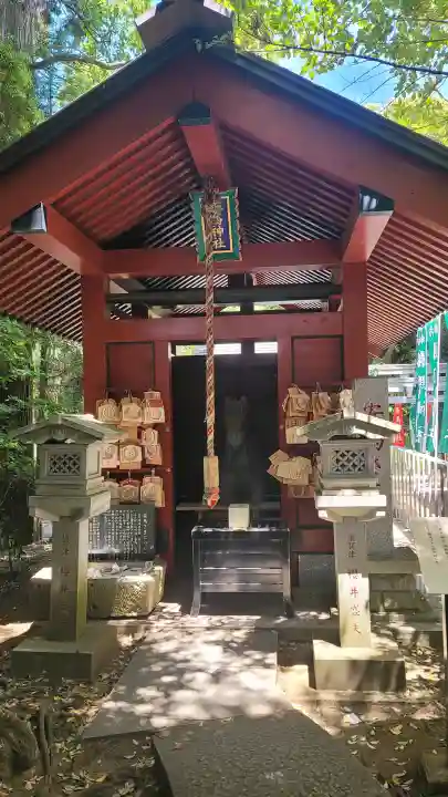 大杉神社 境内社 勝馬神社の{uncategorized: "未分類", other: "その他", undefined: "問題あり", building: "その他建物", grave: "お墓", sacred_gate: "鳥居", guardian: "狛犬", statue: "像", buddha: "仏像", history: "歴史", nature: "自然", garden: "庭園", animal: "動物", pagoda: "塔", temizu: "手水舎", mountain_gate: "山門・神門", sanctuary: "本殿・本堂", subordinate: "末社・摂社", art: "芸術", scenery: "景色", jizo: "地蔵", ema: "絵馬", goshuin: "御朱印", omikuji: "おみくじ", items: "授与品その他", amulet: "お守り", goshuincho: "御朱印帳", eats: "食事", festival: "お祭り", votive_dance: "神楽", shichigosan: "七五三参", wedding: "結婚式", experience: "体験その他", initially: "初詣", around: "周辺", anti_infection: "感染症対策"}