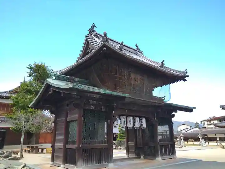 大願寺の山門・神門