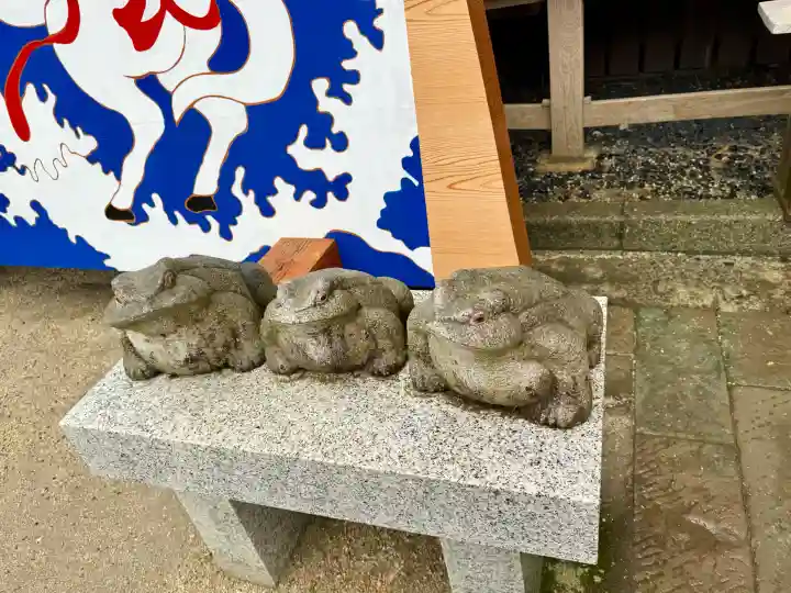 大洗磯前神社の{uncategorized: "未分類", other: "その他", undefined: "問題あり", building: "その他建物", grave: "お墓", sacred_gate: "鳥居", guardian: "狛犬", statue: "像", buddha: "仏像", history: "歴史", nature: "自然", garden: "庭園", animal: "動物", pagoda: "塔", temizu: "手水舎", mountain_gate: "山門・神門", sanctuary: "本殿・本堂", subordinate: "末社・摂社", art: "芸術", scenery: "景色", jizo: "地蔵", ema: "絵馬", goshuin: "御朱印", omikuji: "おみくじ", items: "授与品その他", amulet: "お守り", goshuincho: "御朱印帳", eats: "食事", festival: "お祭り", votive_dance: "神楽", shichigosan: "七五三参", wedding: "結婚式", experience: "体験その他", initially: "初詣", around: "周辺", anti_infection: "感染症対策"}