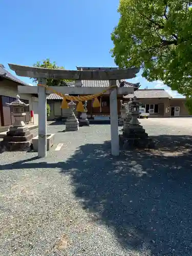 稲荷社（寄住稲荷神社）の鳥居