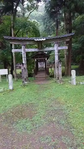 塩野神社の鳥居