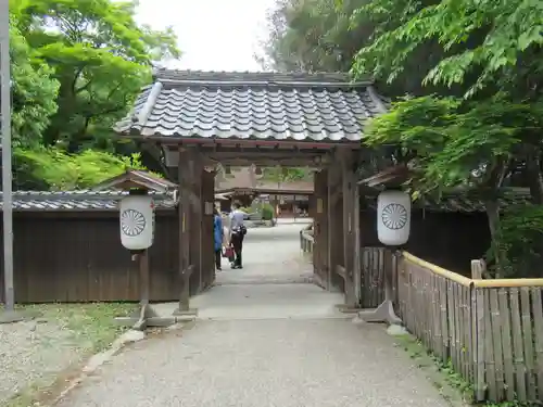 吉水神社の山門