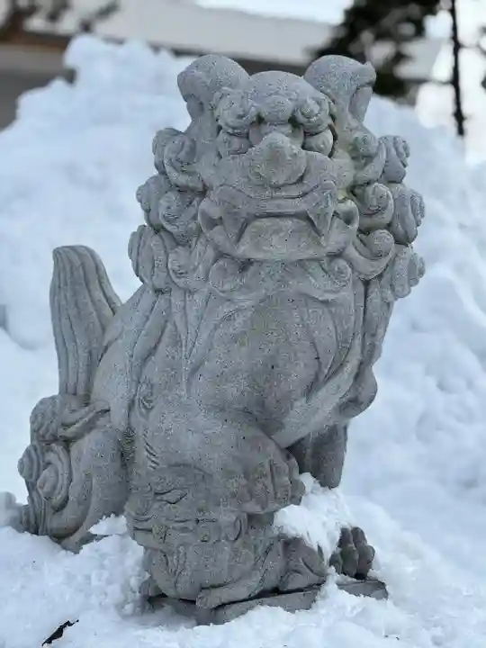 新琴似神社の狛犬