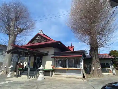 白山神社の本殿