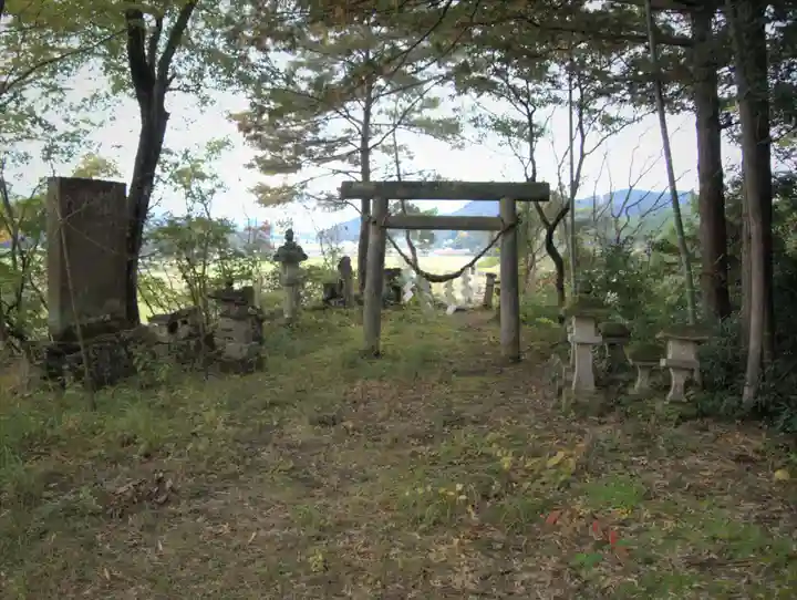 御嶽山神社の鳥居