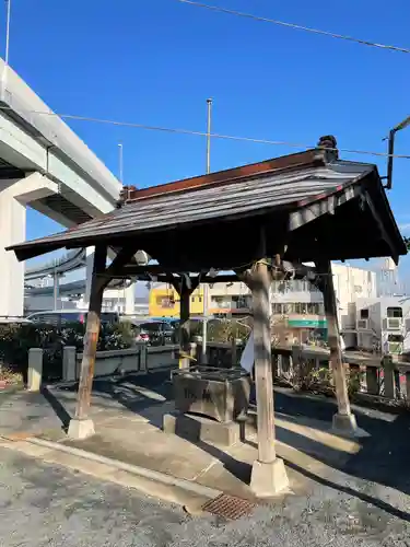 日開神社の手水舎