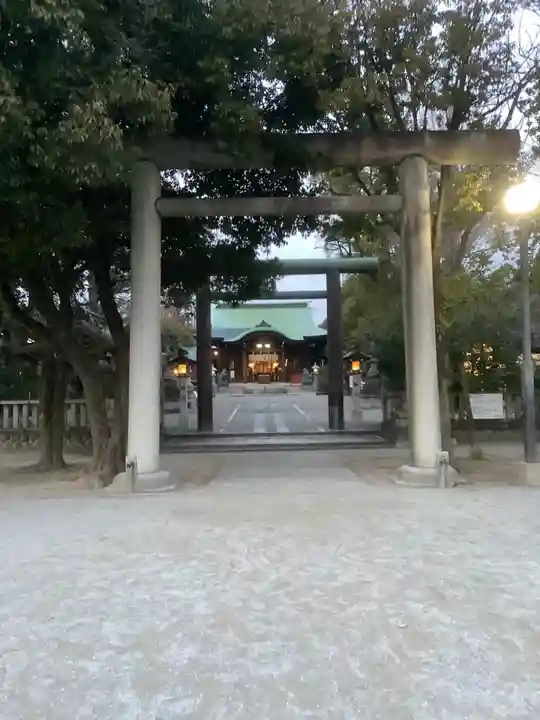 溝旗神社(肇國神社)の鳥居
