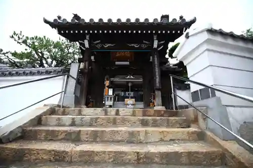 地蔵院の山門・神門