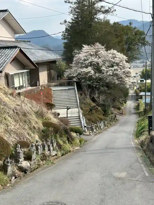 国宝 大法寺の{uncategorized: "未分類", other: "その他", undefined: "問題あり", building: "その他建物", grave: "お墓", sacred_gate: "鳥居", guardian: "狛犬", statue: "像", buddha: "仏像", history: "歴史", nature: "自然", garden: "庭園", animal: "動物", pagoda: "塔", temizu: "手水舎", mountain_gate: "山門・神門", sanctuary: "本殿・本堂", subordinate: "末社・摂社", art: "芸術", scenery: "景色", jizo: "地蔵", ema: "絵馬", goshuin: "御朱印", omikuji: "おみくじ", items: "授与品その他", amulet: "お守り", goshuincho: "御朱印帳", eats: "食事", festival: "お祭り", votive_dance: "神楽", shichigosan: "七五三参", wedding: "結婚式", experience: "体験その他", initially: "初詣", around: "周辺", anti_infection: "感染症対策"}
