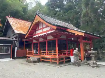 岩崎稲荷神社の{uncategorized: "未分類", other: "その他", undefined: "問題あり", building: "その他建物", grave: "お墓", sacred_gate: "鳥居", guardian: "狛犬", statue: "像", buddha: "仏像", history: "歴史", nature: "自然", garden: "庭園", animal: "動物", pagoda: "塔", temizu: "手水舎", mountain_gate: "山門・神門", sanctuary: "本殿・本堂", subordinate: "末社・摂社", art: "芸術", scenery: "景色", jizo: "地蔵", ema: "絵馬", goshuin: "御朱印", omikuji: "おみくじ", items: "授与品その他", amulet: "お守り", goshuincho: "御朱印帳", eats: "食事", festival: "お祭り", votive_dance: "神楽", shichigosan: "七五三参", wedding: "結婚式", experience: "体験その他", initially: "初詣", around: "周辺", anti_infection: "感染症対策"}