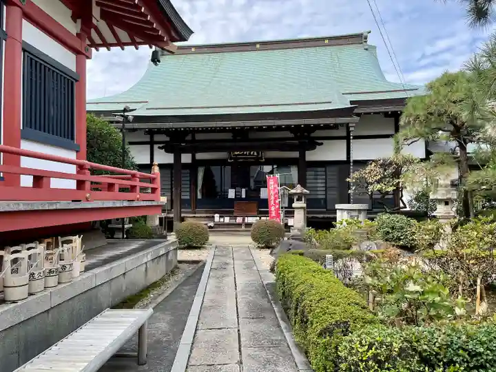 本成院の本殿・本堂