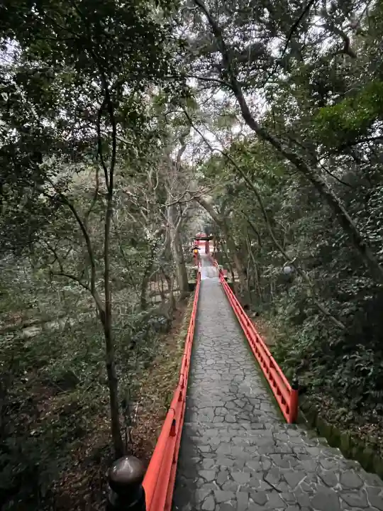 宇佐神宮の{uncategorized: "未分類", other: "その他", undefined: "問題あり", building: "その他建物", grave: "お墓", sacred_gate: "鳥居", guardian: "狛犬", statue: "像", buddha: "仏像", history: "歴史", nature: "自然", garden: "庭園", animal: "動物", pagoda: "塔", temizu: "手水舎", mountain_gate: "山門・神門", sanctuary: "本殿・本堂", subordinate: "末社・摂社", art: "芸術", scenery: "景色", jizo: "地蔵", ema: "絵馬", goshuin: "御朱印", omikuji: "おみくじ", items: "授与品その他", amulet: "お守り", goshuincho: "御朱印帳", eats: "食事", festival: "お祭り", votive_dance: "神楽", shichigosan: "七五三参", wedding: "結婚式", experience: "体験その他", initially: "初詣", around: "周辺", anti_infection: "感染症対策"}