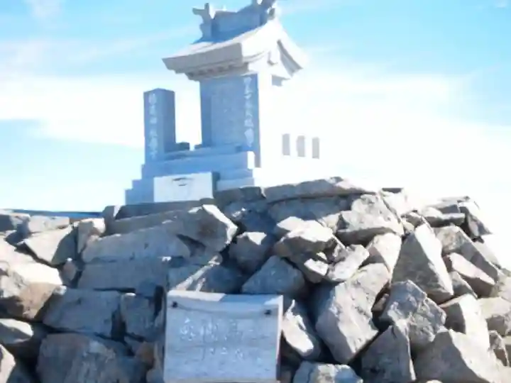 穂高神社嶺宮の本殿・本堂