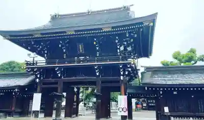 真清田神社の山門・神門