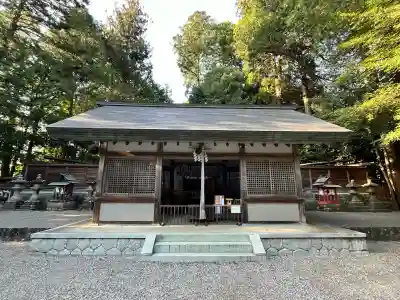 宇太水分神社（下社）の{uncategorized: "未分類", other: "その他", undefined: "問題あり", building: "その他建物", grave: "お墓", sacred_gate: "鳥居", guardian: "狛犬", statue: "像", buddha: "仏像", history: "歴史", nature: "自然", garden: "庭園", animal: "動物", pagoda: "塔", temizu: "手水舎", mountain_gate: "山門・神門", sanctuary: "本殿・本堂", subordinate: "末社・摂社", art: "芸術", scenery: "景色", jizo: "地蔵", ema: "絵馬", goshuin: "御朱印", omikuji: "おみくじ", items: "授与品その他", amulet: "お守り", goshuincho: "御朱印帳", eats: "食事", festival: "お祭り", votive_dance: "神楽", shichigosan: "七五三参", wedding: "結婚式", experience: "体験その他", initially: "初詣", around: "周辺", anti_infection: "感染症対策"}