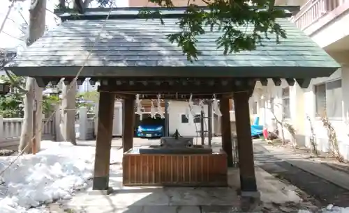 三吉神社の手水