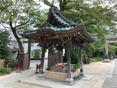 越ヶ谷久伊豆神社の手水舎