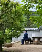龍隠庵の{uncategorized: "未分類", other: "その他", undefined: "問題あり", building: "その他建物", grave: "お墓", sacred_gate: "鳥居", guardian: "狛犬", statue: "像", buddha: "仏像", history: "歴史", nature: "自然", garden: "庭園", animal: "動物", pagoda: "塔", temizu: "手水舎", mountain_gate: "山門・神門", sanctuary: "本殿・本堂", subordinate: "末社・摂社", art: "芸術", scenery: "景色", jizo: "地蔵", ema: "絵馬", goshuin: "御朱印", omikuji: "おみくじ", items: "授与品その他", amulet: "お守り", goshuincho: "御朱印帳", eats: "食事", festival: "お祭り", votive_dance: "神楽", shichigosan: "七五三参", wedding: "結婚式", experience: "体験その他", initially: "初詣", around: "周辺", anti_infection: "感染症対策"}