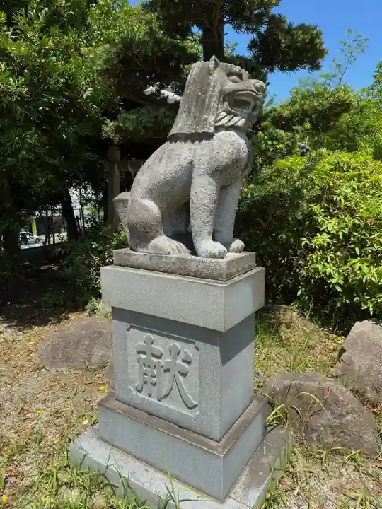 比佐豆知神社の狛犬