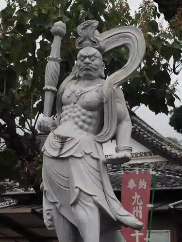 海岸寺の像