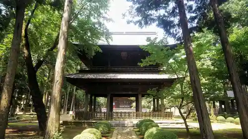 広園寺の山門