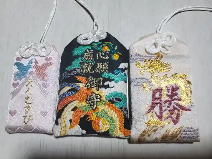 一瓶塚稲荷神社の授与品その他