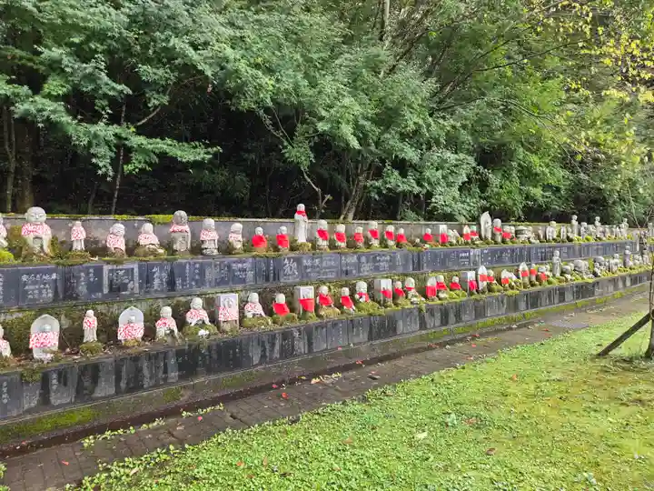 御誕生寺(猫寺)(福井県)