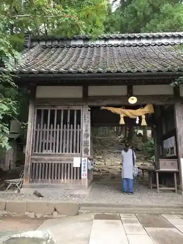 薬師寺の山門・神門