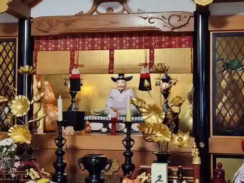 常泉寺の像