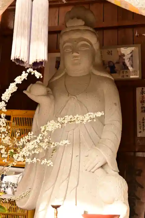 施法寺(東大寺末寺)(愛媛県)