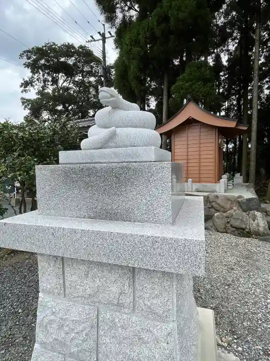 阿蘇白水龍神權現~白蛇神社~(熊本県)