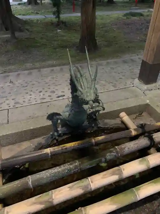 布智神社(本甲)の手水舎