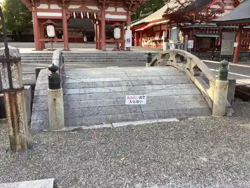 津島神社の山門・神門