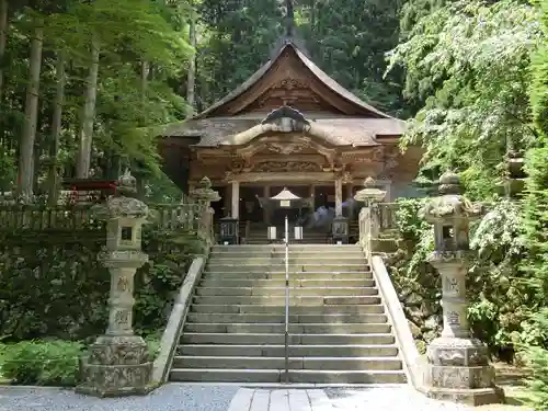 宝積山光前寺の本殿