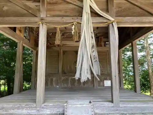 鬼室神社の本殿