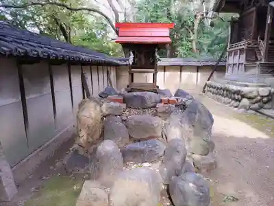 八幡社(丹陽町重吉)の末社・摂社