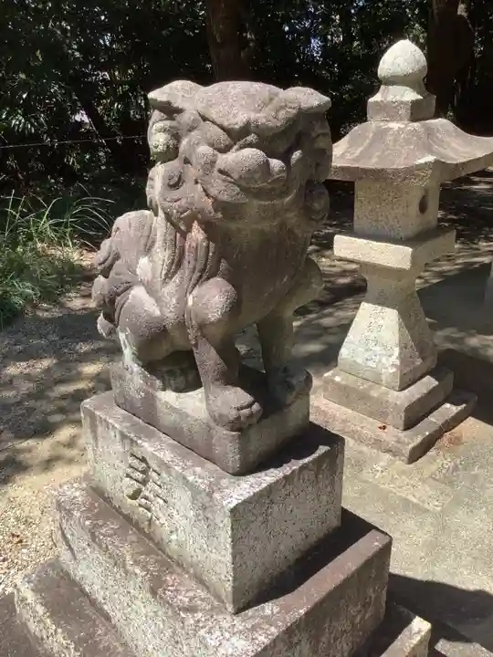 和爾良神社(猪子石原)の狛犬