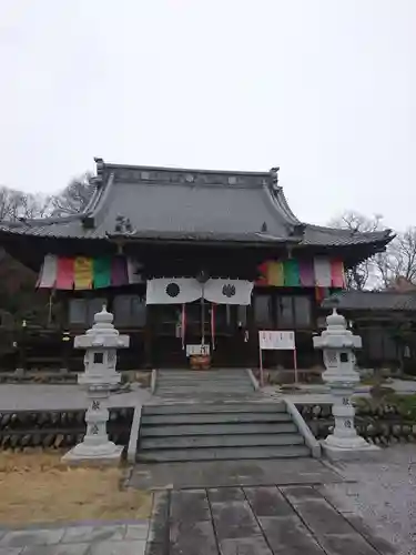 埼玉厄除け開運大師・龍泉寺（切り絵御朱印発祥の寺）の本殿