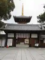 法楽寺の山門・神門