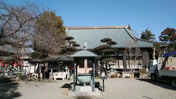 寳泉寺の本殿・本堂