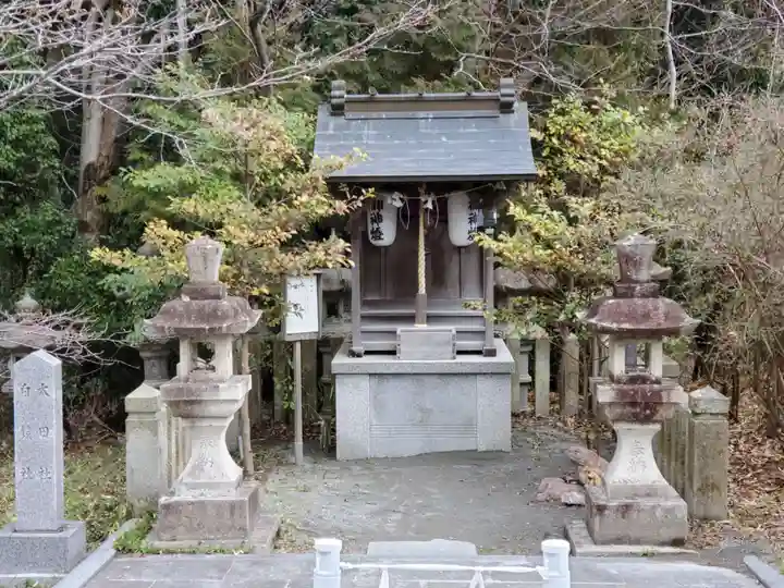 鍬渓神社の末社・摂社