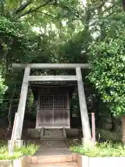 八国山の社の鳥居