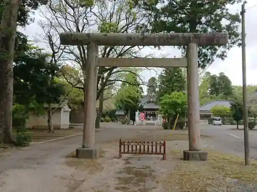 八街神社の鳥居