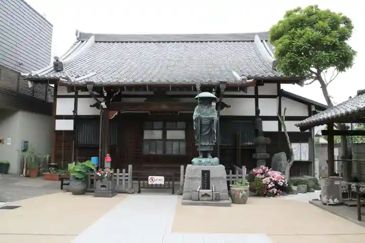 谷中西光寺の本殿・本堂
