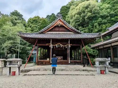 曽野稲荷神社の本殿・本堂
