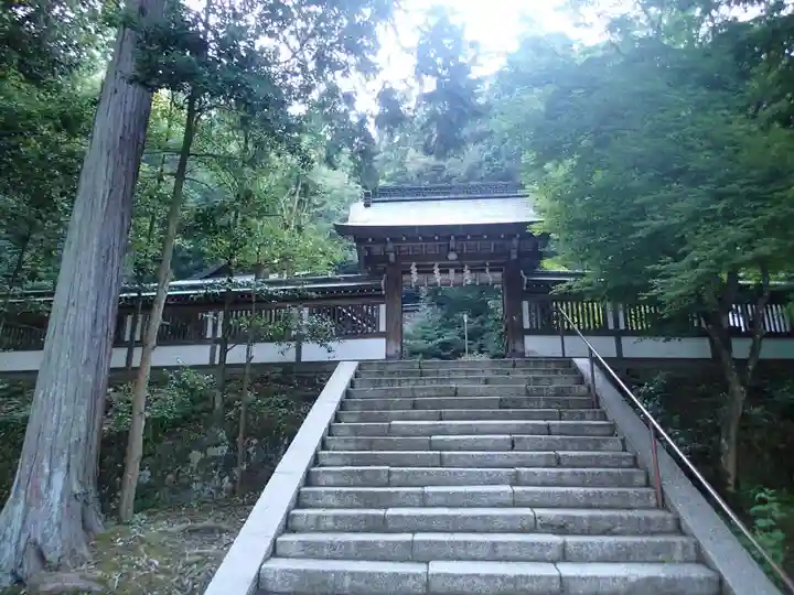 月読神社(松尾大社摂社)の山門・神門