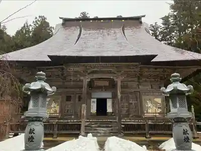 国上寺の本殿・本堂