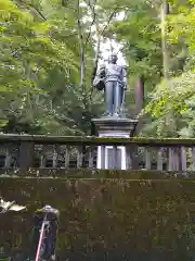 秩父御嶽神社の像