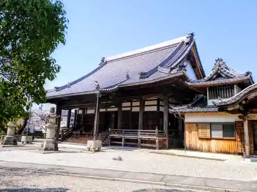 光恩寺の本殿・本堂